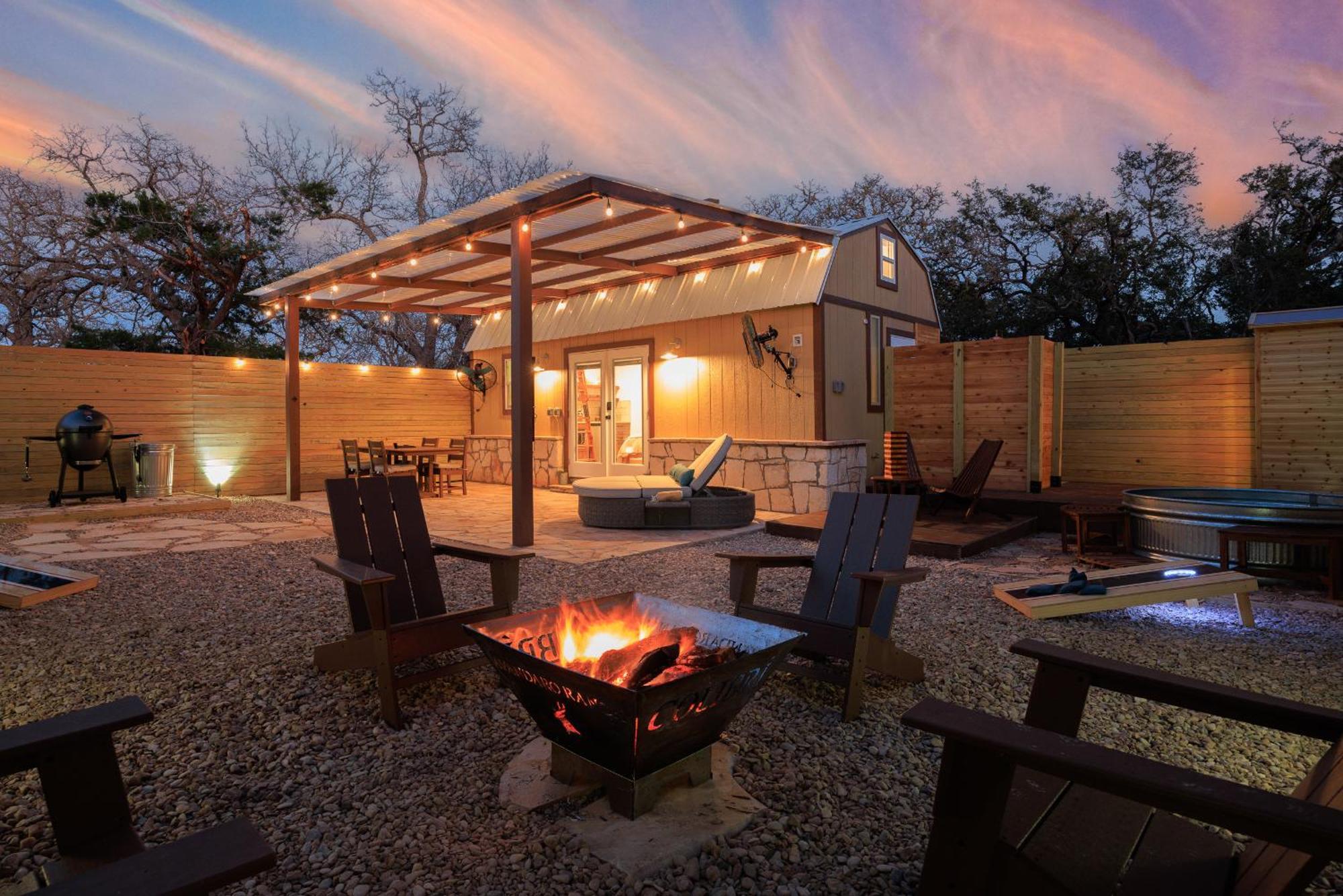 Romantic Luxury Retreat Hot Cold Pool & Sauna Villa Wimberley Exterior photo