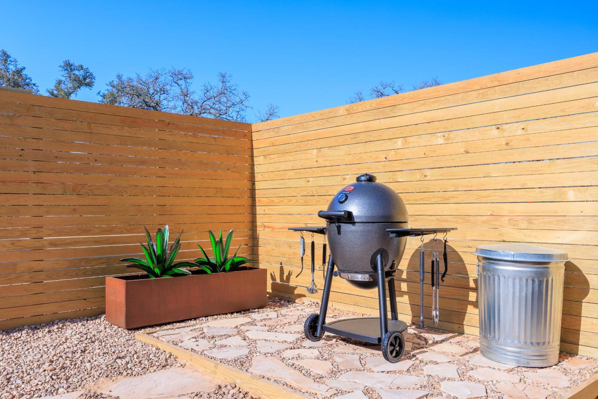 Romantic Luxury Retreat Hot Cold Pool & Sauna Wimberley Exterior photo