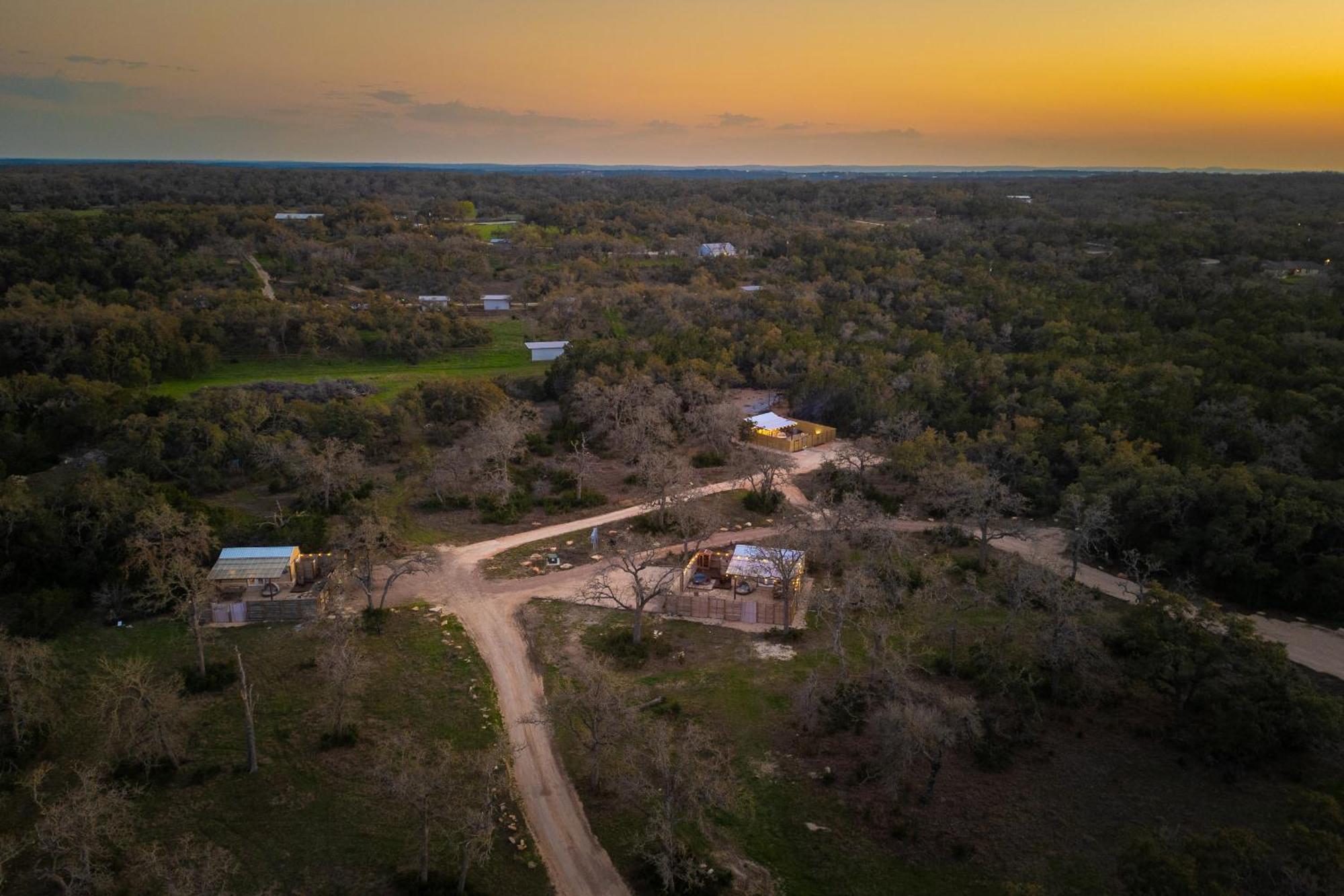 Romantic Luxury Retreat Hot Cold Pool & Sauna Wimberley Exterior photo
